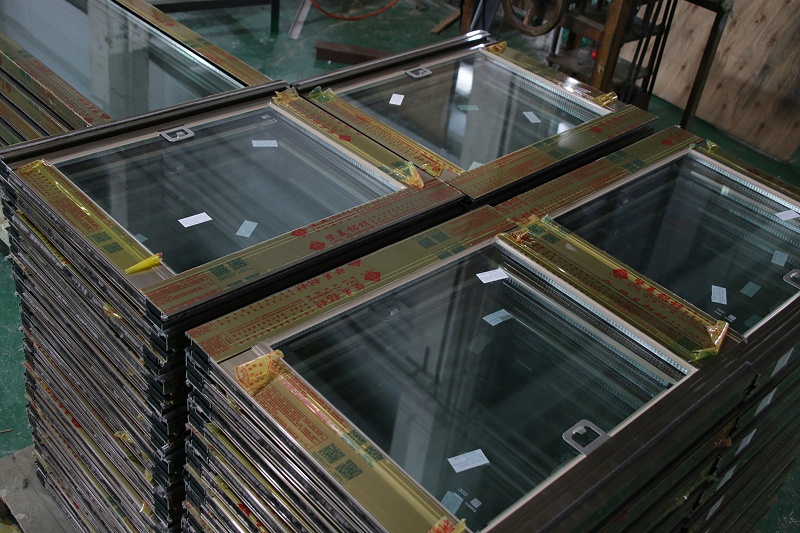 佛山鋁合金門窗哪家好？門窗十大品牌樓上樓高端門窗的優(yōu)勢(shì)在哪里？