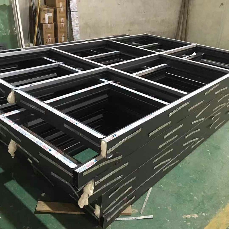 嚴(yán)嚴(yán)冬日里選擇保暖的鋁木復(fù)合門窗有多重要？