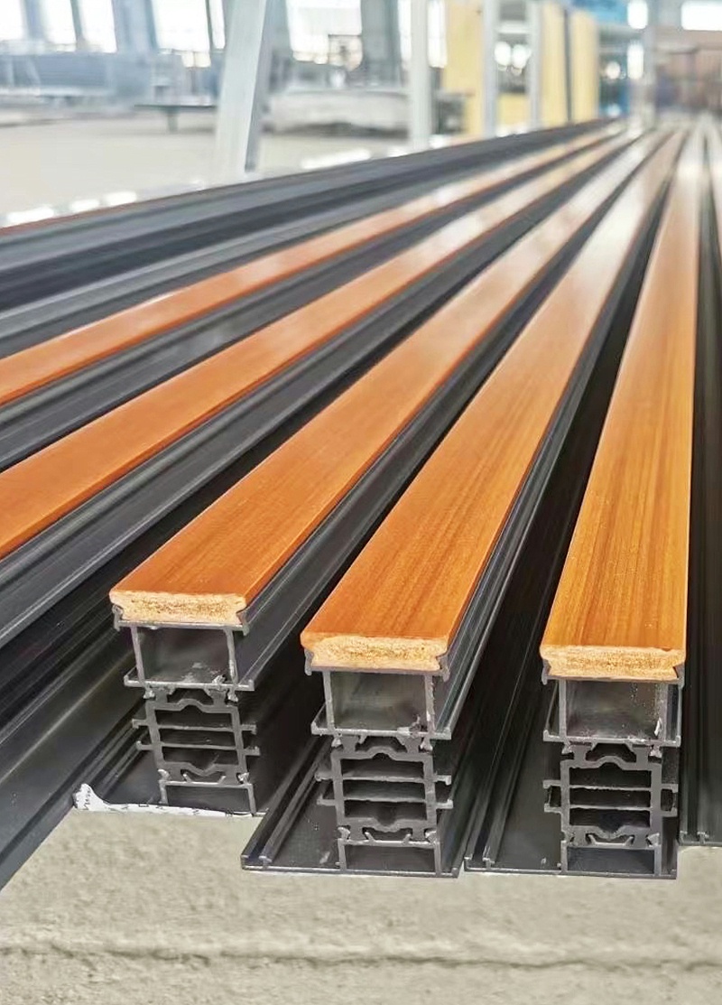 鋁合金門窗怎么選？什么樣的更好用？我家換了三次門窗，可以說一說感受！