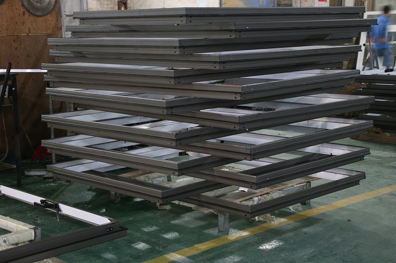 來(lái)看看樓上樓高端門窗的行業(yè)標(biāo)準(zhǔn)，別再使用“差不多”的鋁合金門窗啦！